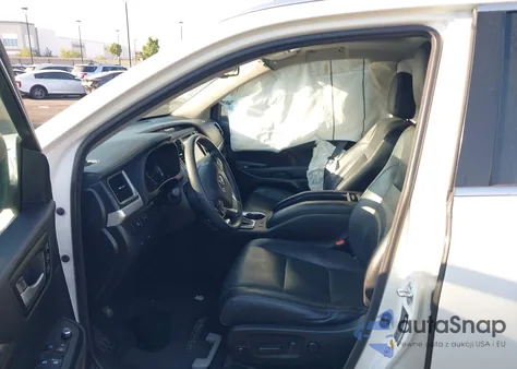 2015 Toyota Highlander Limited V6 из США, поврежденный, VIN 5TDYKRFH0FS044522